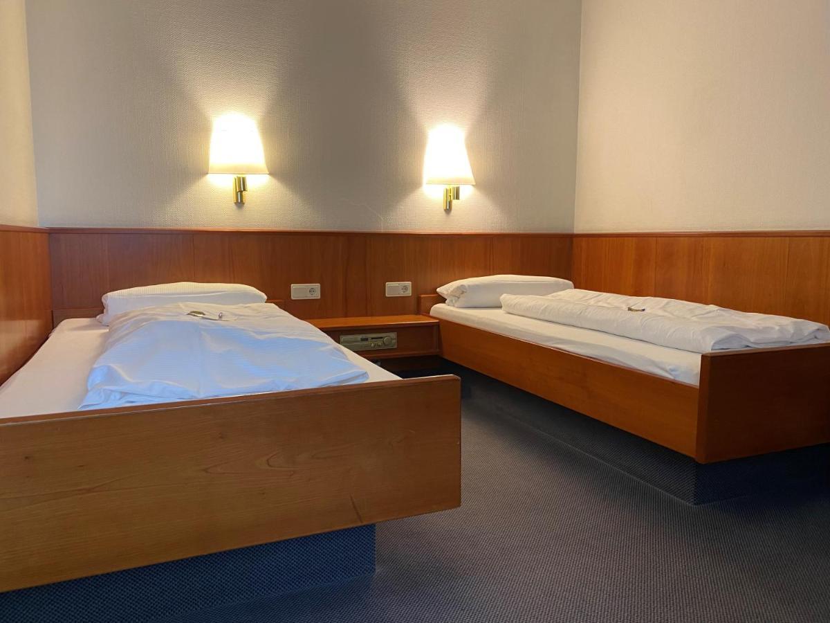 Invite Hotel Loewen Freiburg ภายนอก รูปภาพ