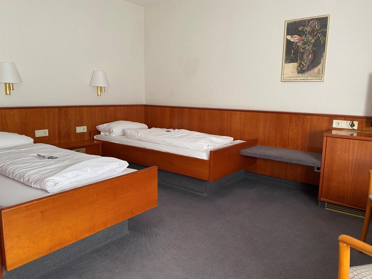 Invite Hotel Loewen Freiburg ภายนอก รูปภาพ