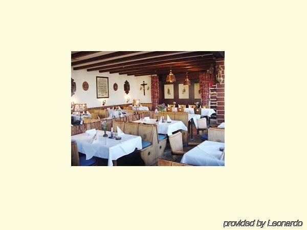 Invite Hotel Loewen Freiburg ภายนอก รูปภาพ
